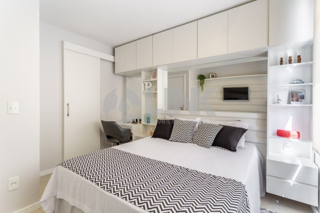 Imagem Apartamento com 3 Quartos à Venda, 75 m² em Petrópolis - Porto Alegre