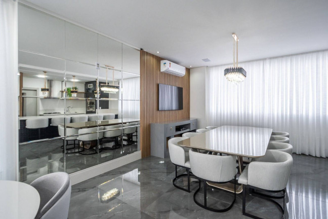 Imagem Apartamento com 4 Quartos à Venda, 170 m² em Centro - Balneário Camboriú Imagem Apartamento com 4 Quartos à Venda, 170 m² em Centro - Balneário Camboriú