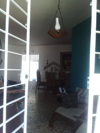 Imagem Casa com 4 Quartos à Venda, 331 m² em Aflitos - Recife Imagem Casa com 4 Quartos à Venda, 331 m² em Aflitos - Recife