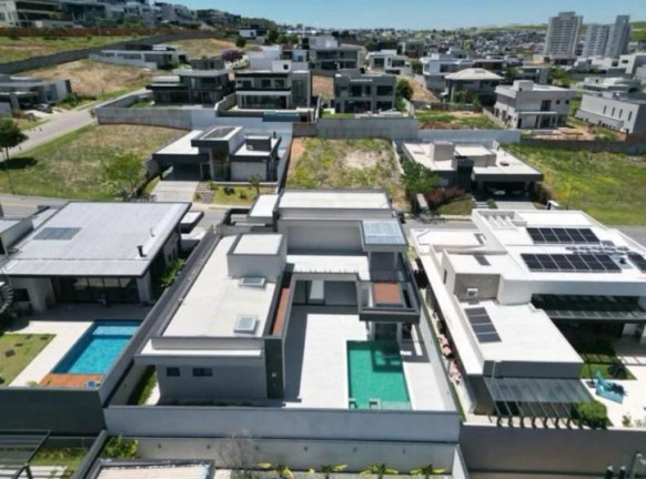 Casa com 3 Quartos à Venda, 303 m² em Condomínio Residencial Colinas Do Paratehy - São José Dos Campos