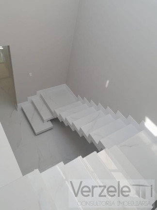 Imagem Casa com 2 Quartos à Venda, 182 m² em São Francisco De Assis - Camboriú Imagem Casa com 2 Quartos à Venda, 182 m² em São Francisco De Assis - Camboriú