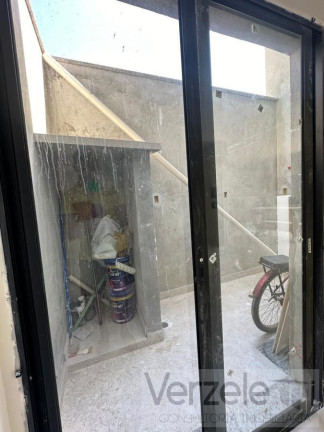 Imagem Casa com 3 Quartos à Venda, 145 m² em São Francisco De Assis - Camboriú Imagem Casa com 3 Quartos à Venda, 145 m² em São Francisco De Assis - Camboriú