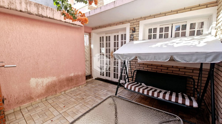 Imagem Sobrado com 6 Quartos à Venda, 380 m² em Vila Irmãos Arnoni - São Paulo Imagem Sobrado com 6 Quartos à Venda, 380 m² em Vila Irmãos Arnoni - São Paulo