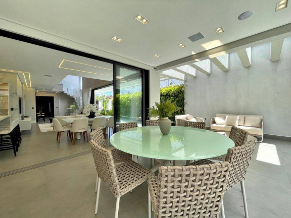 Imagem Casa com 5 Quartos à Venda,  em Bertioga - Bertioga