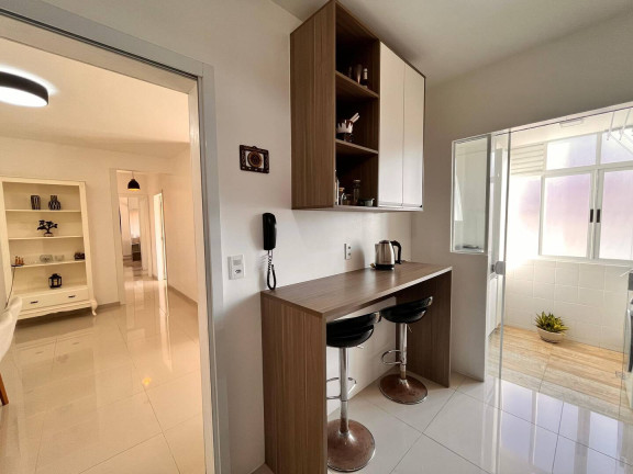 Imagem Apartamento com 2 Quartos à Venda, 76 m² em Abraão - Florianópolis