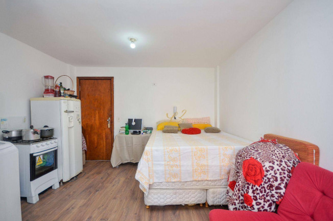 Imagem Kitnet com 1 Quarto à Venda, 21 m² em Centro - Curitiba