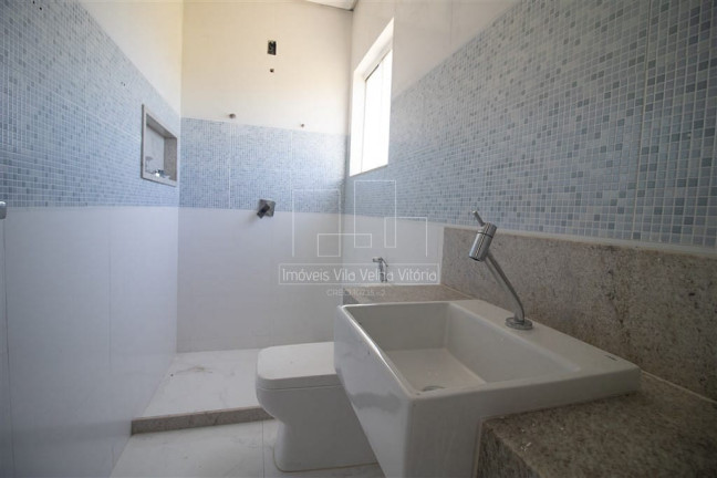 Imagem Casa com 5 Quartos à Venda, 320 m² em Interlagos - Vila Velha Imagem Casa com 5 Quartos à Venda, 320 m² em Interlagos - Vila Velha