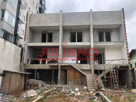 Imagem Casa com 3 Quartos à Venda, 186 m² em Itajaí Imagem Casa com 3 Quartos à Venda, 186 m² em Itajaí