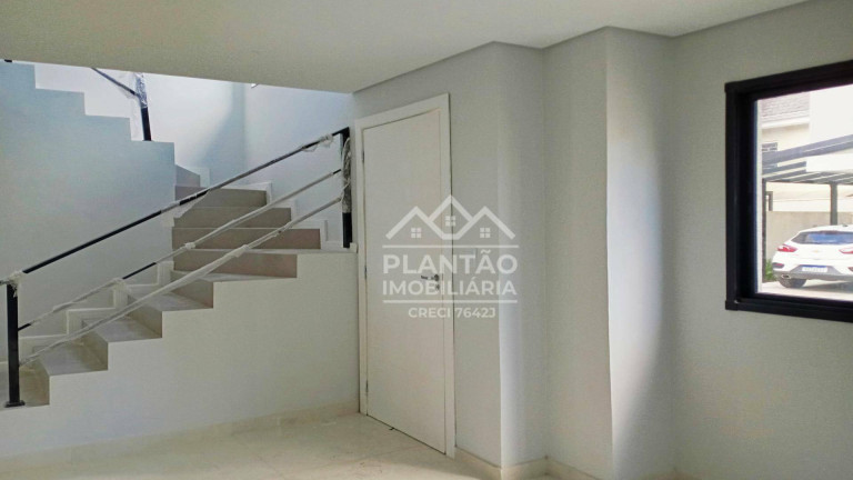 Imagem Sobrado com 3 Quartos à Venda, 105 m² em Uberaba - Curitiba Imagem Sobrado com 3 Quartos à Venda, 105 m² em Uberaba - Curitiba