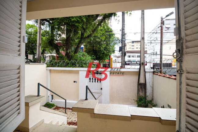 Imagem Casa com 4 Quartos à Venda ou Locação, 212 m² em Gonzaga - Santos