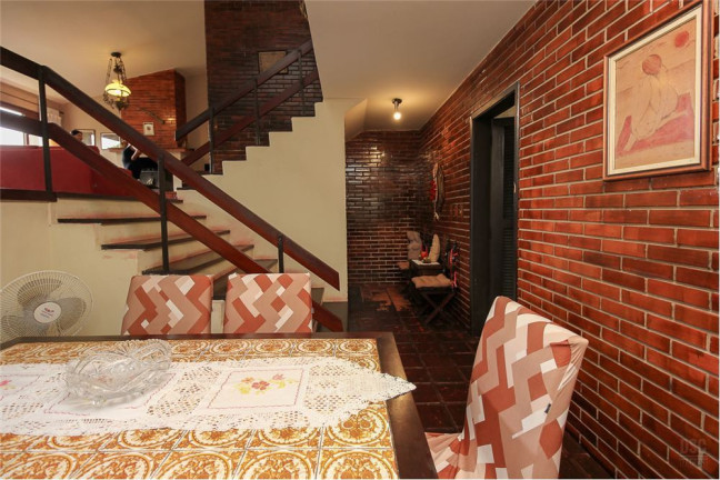 Imagem Casa com 3 Quartos à Venda, 252 m² em Boa Vista - Porto Alegre Imagem Casa com 3 Quartos à Venda, 252 m² em Boa Vista - Porto Alegre
