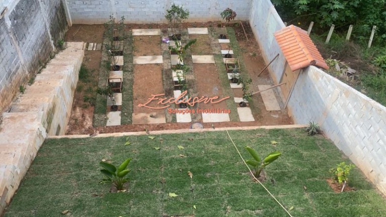 Imagem Casa com 3 Quartos à Venda, 450 m²