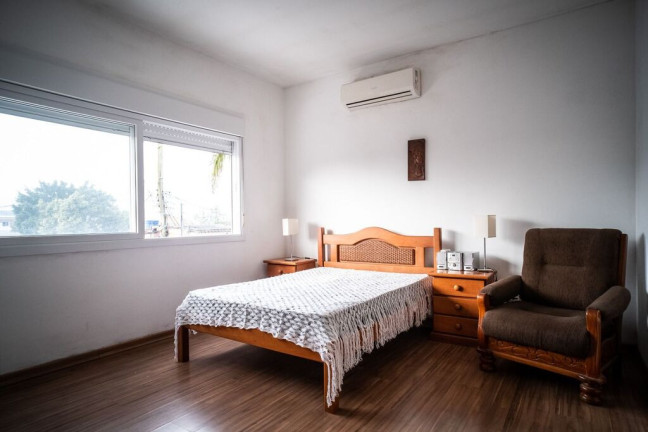 Imagem Casa com 4 Quartos à Venda, 199 m² em Protásio Alves - Porto Alegre