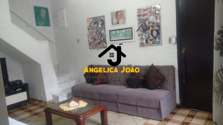 Imagem Sobrado com 3 Quartos à Venda, 104 m² em Vila Valenca - São Vicente