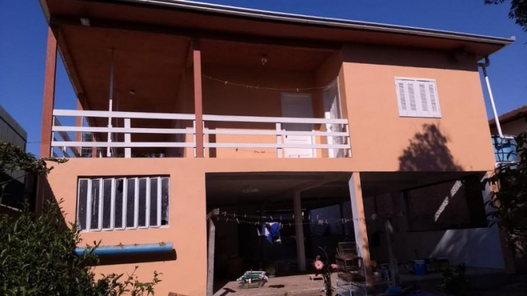 Imagem Casa com 4 Quartos à Venda, 244 m² em Centro - Dois Irmãos Imagem Casa com 4 Quartos à Venda, 244 m² em Centro - Dois Irmãos