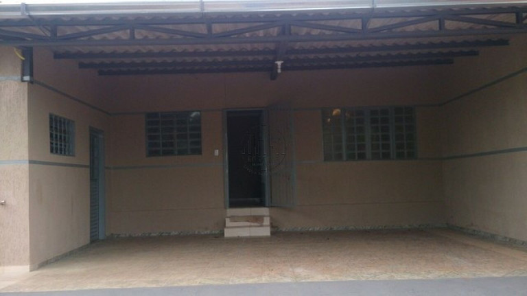 Imagem Casa com 4 Quartos à Venda, 180 m² em Taguatinga Sul (taguatinga) - Brasília