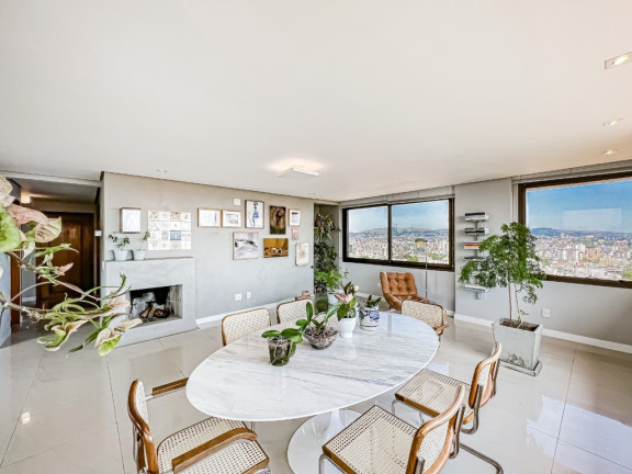 Imagem Apartamento com 3 Quartos à Venda, 168 m² em Rio Branco - Porto Alegre