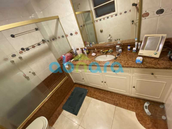 Imagem Apartamento com 4 Quartos à Venda, 280 m² em Copacabana - Rio De Janeiro Imagem Apartamento com 4 Quartos à Venda, 280 m² em Copacabana - Rio De Janeiro