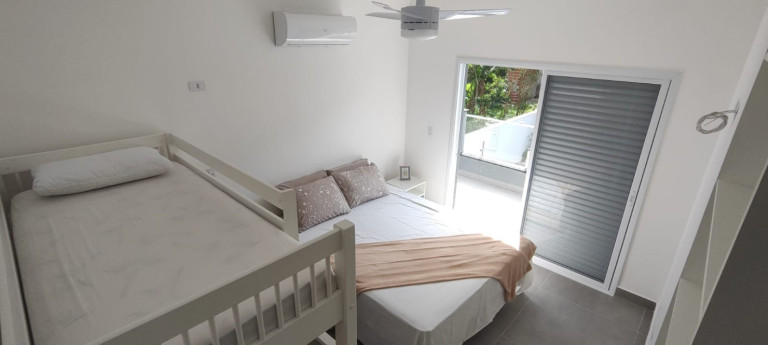 Imagem Casa de Condomínio com 3 Quartos à Venda, 230 m² em Praia Da Mococa - Caraguatatuba Imagem Casa de Condomínio com 3 Quartos à Venda, 230 m² em Praia Da Mococa - Caraguatatuba
