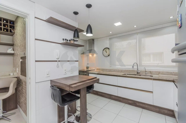 Imagem Apartamento com 3 Quartos à Venda, 158 m² em Menino Deus - Porto Alegre Imagem Apartamento com 3 Quartos à Venda, 158 m² em Menino Deus - Porto Alegre
