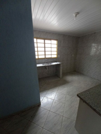 Imagem Casa com 2 Quartos à Venda, 115 m² em Samambaia Norte (samambaia) - Brasília