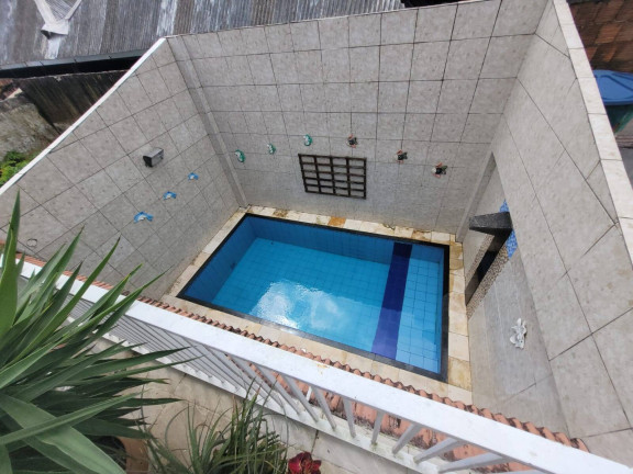 Imagem Casa com 6 Quartos à Venda, 318 m² em Henrique Jorge - Fortaleza