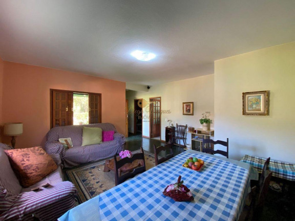 Imagem Casa com 4 Quartos à Venda, 185 m² em Albuquerque - Teresópolis