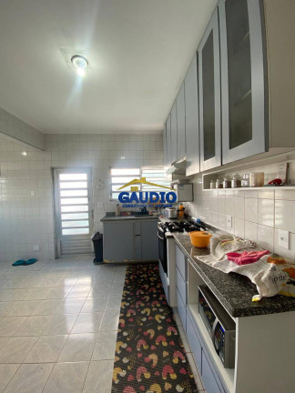 Imagem Casa com 3 Quartos à Venda, 271 m² em Campo Limpo - São Paulo