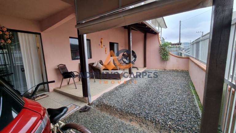Casa com 3 Quartos à Venda, 107 m² em Gravatá - Navegantes