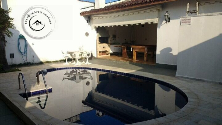 Imagem Casa com 3 Quartos à Venda, 380 m²