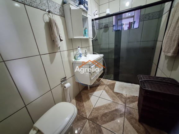 Imagem Casa com 3 Quartos à Venda, 227 m² em Jardim Almira - Mogi Guaçu Imagem Casa com 3 Quartos à Venda, 227 m² em Jardim Almira - Mogi Guaçu