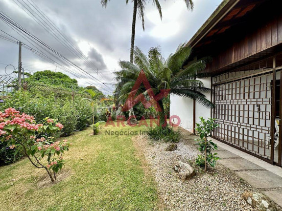 Imagem Casa com 4 Quartos à Venda, 277 m² em Centro - Ubatuba Imagem Casa com 4 Quartos à Venda, 277 m² em Centro - Ubatuba