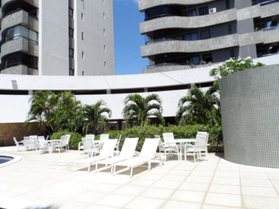 Imagem Apartamento com 4 Quartos à Venda, 220 m²
