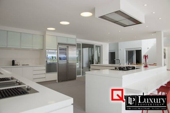 Imagem Casa com 9 Quartos à Venda, 1.535 m² em Tabatinga - Caraguatatuba Imagem Casa com 9 Quartos à Venda, 1.535 m² em Tabatinga - Caraguatatuba