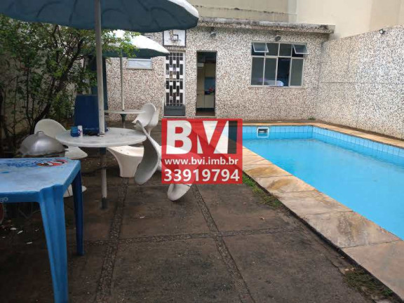 Imagem Casa com 3 Quartos à Venda, 250 m² em Vila Kosmos - Rio De Janeiro Imagem Casa com 3 Quartos à Venda, 250 m² em Vila Kosmos - Rio De Janeiro