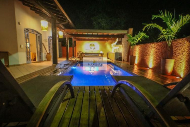 Imagem Casa com 3 Quartos à Venda, 400 m² em Santiago - São Sebastião