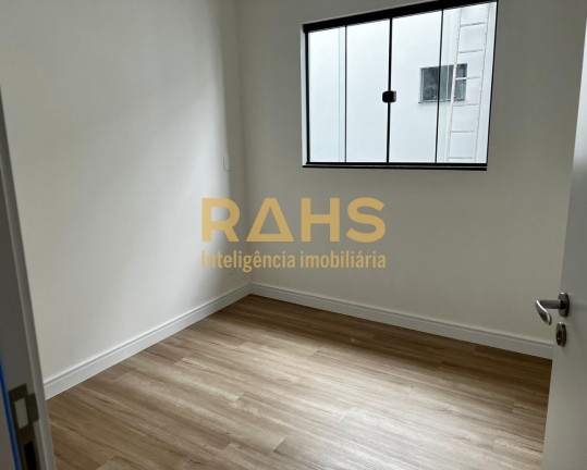 Imagem Casa com 3 Quartos à Venda, 160 m² em Saguaçu - Joinville