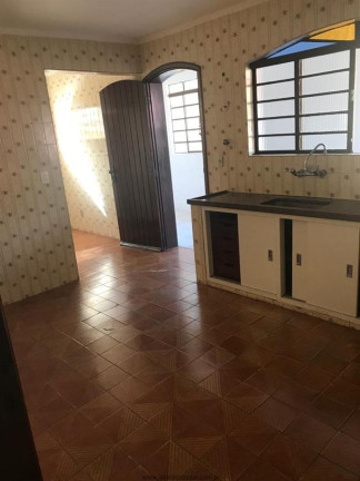 Casa com 4 Quartos à Venda, 300 m² em Alvinópolis - Atibaia