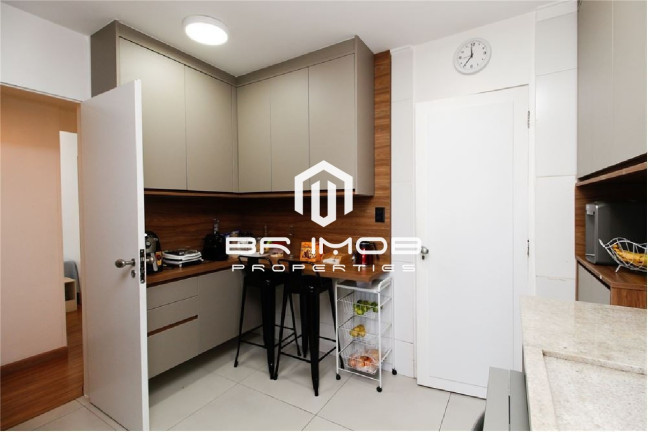 Imagem Imóvel com 4 Quartos à Venda, 138 m² em Aclimação - São Paulo Imagem Imóvel com 4 Quartos à Venda, 138 m² em Aclimação - São Paulo