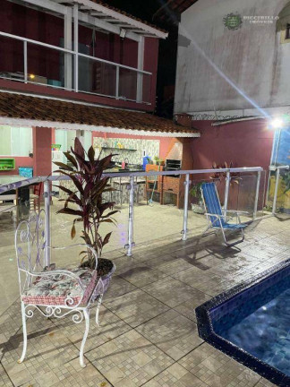 Imagem Casa com 3 Quartos à Venda, 130 m² em Maracanã - Praia Grande Imagem Casa com 3 Quartos à Venda, 130 m² em Maracanã - Praia Grande