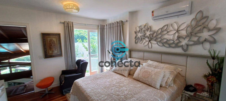 Imagem Casa com 3 Quartos à Venda, 350 m² em Itaipu - Niterói