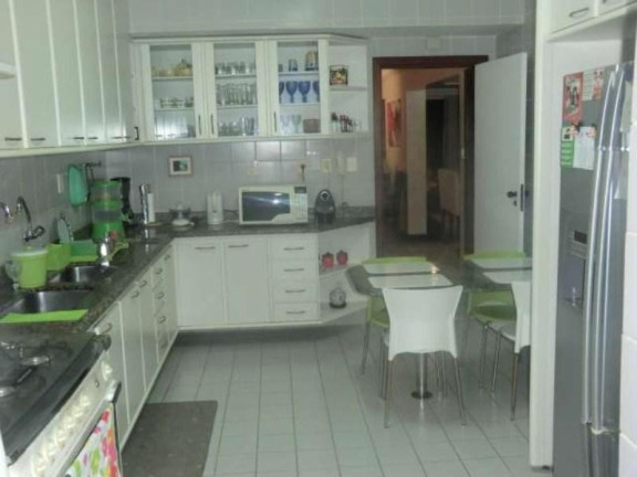 Imagem Apartamento com 4 Quartos à Venda, 196 m² em Pituba - Salvador
