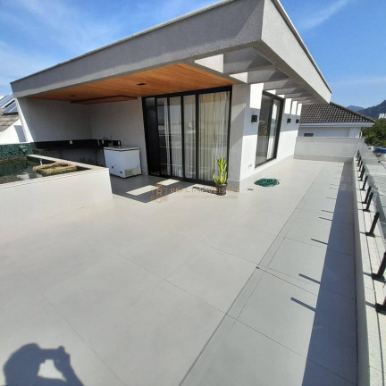Imagem Casa com 3 Quartos à Venda, 420 m² em Vargem Pequena - Rio De Janeiro