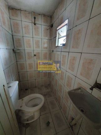 Imagem Casa com 1 Quarto para Alugar, 28 m² em Carapicuíba Imagem Casa com 1 Quarto para Alugar, 28 m² em Carapicuíba
