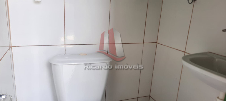 Imagem Casa de Condomínio com 2 Quartos à Venda, 100 m² em Peró - Cabo Frio