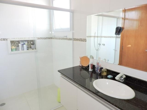 Imagem Casa com 3 Quartos à Venda, 620 m² em Chácara De La Rocca - Carapicuíba