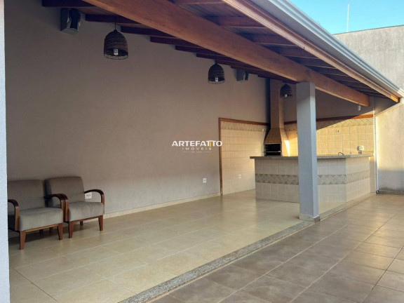 Casa com 3 Quartos à Venda, 238 m²