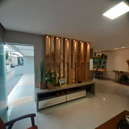 Imagem Sobrado com 3 Quartos à Venda,  em Jardim Imperial - Aparecida De Goiânia