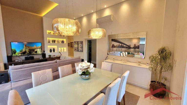 Imagem Casa com 3 Quartos à Venda, 220 m² em Floresta - Joinville Imagem Casa com 3 Quartos à Venda, 220 m² em Floresta - Joinville