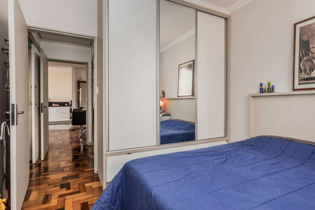 Imagem Imóvel com 2 Quartos à Venda, 55 m² em Santana - Porto Alegre Imagem Imóvel com 2 Quartos à Venda, 55 m² em Santana - Porto Alegre